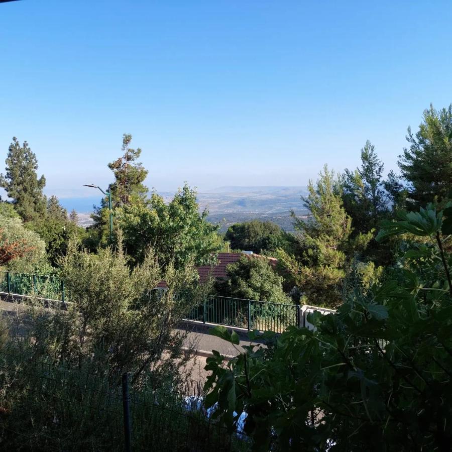 Gan-Hamlachim Amirim Exterior foto